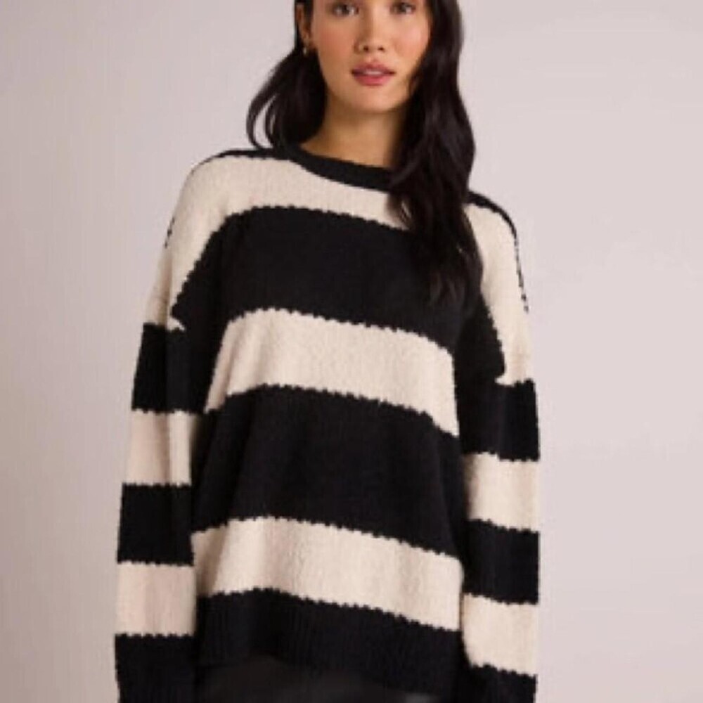Bella Dahl Women's Black and Cream Jumper